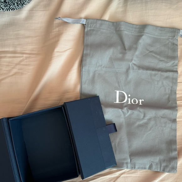 Dior Zipped Wallet - Picture 9 of 10
